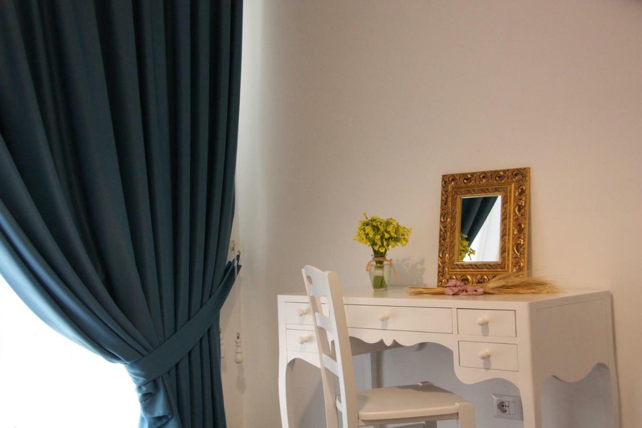 לינה וארוחת בוקר קסטלבאטה Casa Amigdala מראה חיצוני תמונה