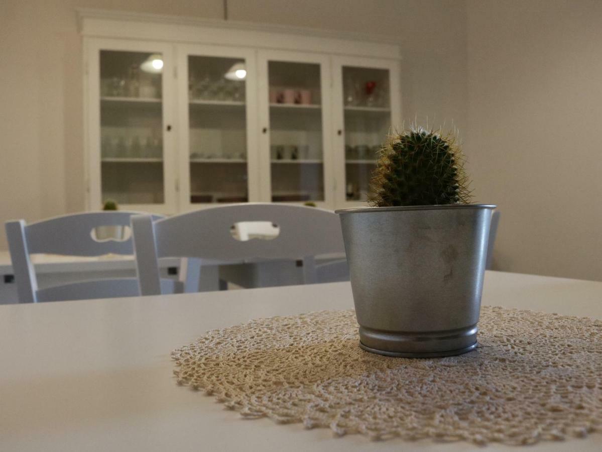 לינה וארוחת בוקר קסטלבאטה Casa Amigdala מראה חיצוני תמונה